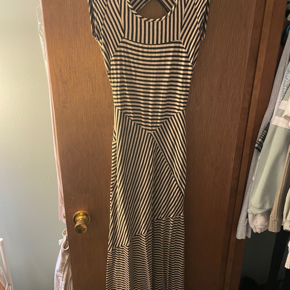 Bebe maxi dress